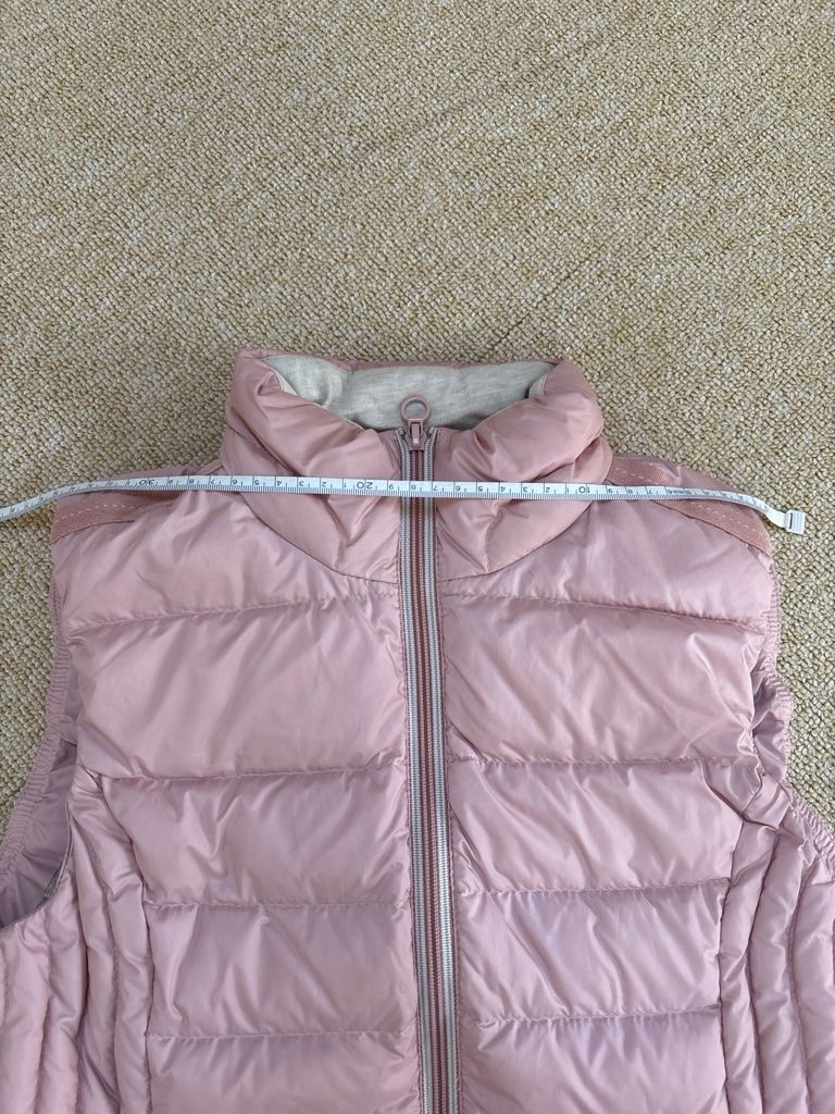 Gilets & Westen: Rosa Daunengilet s.Oliver Grösse 34 – Gebraucht aus Weinfelden von tan_xn5p 5