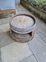 Eichenholzfass als Couchtisch
