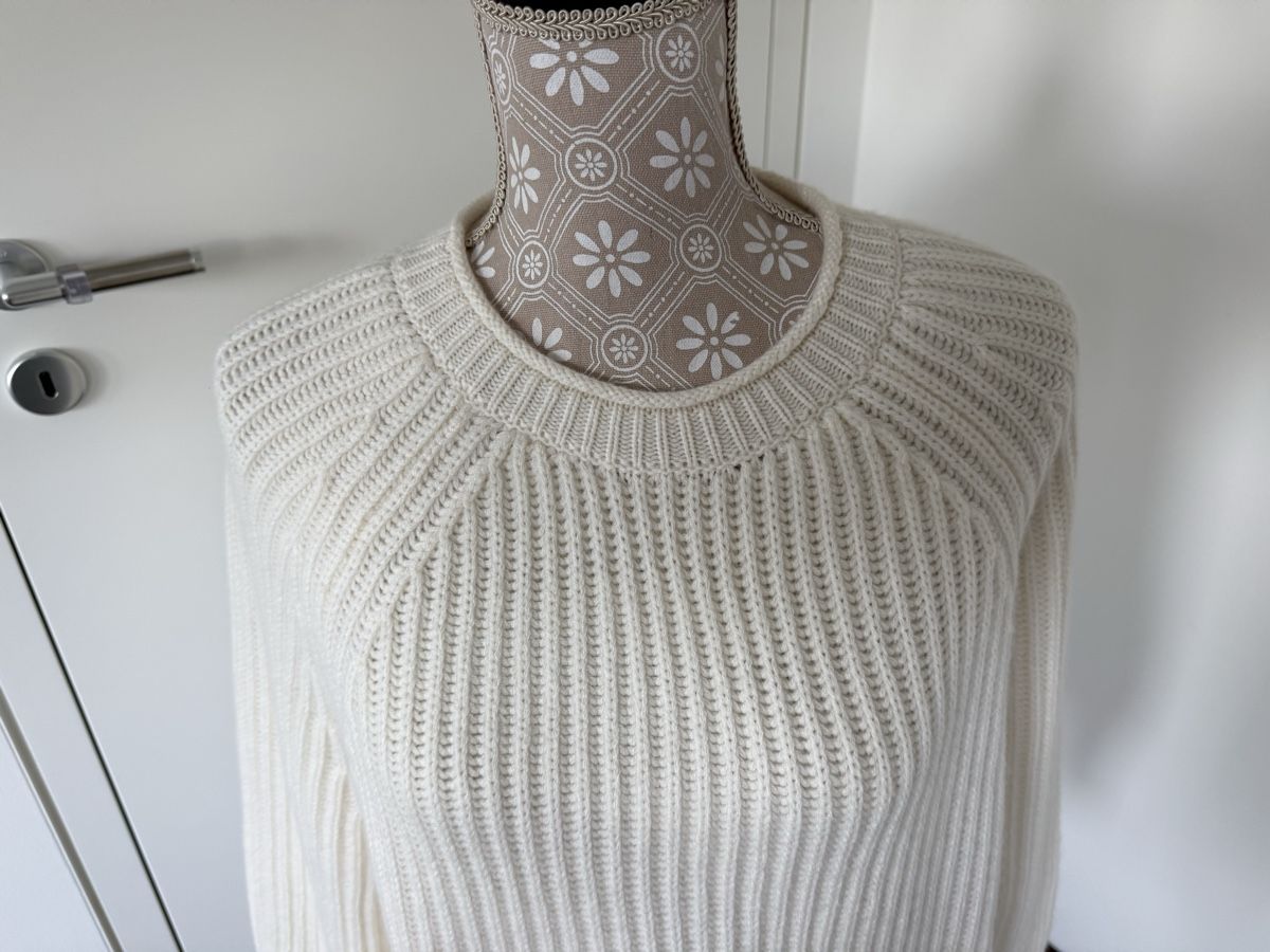 Allude Pulls & Sweat-shirts: Allude Pulli Gr.XS – Neuf avec emballage d'origine à Balzers par Lissi57 1
