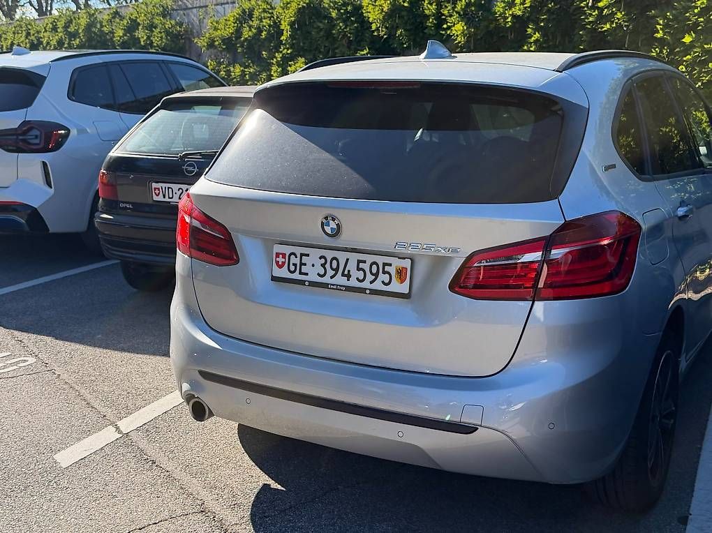 Autos: BMW 2 Series Active Tourer – Neu und originalverpackt aus Genève von zeh_w6cl 2