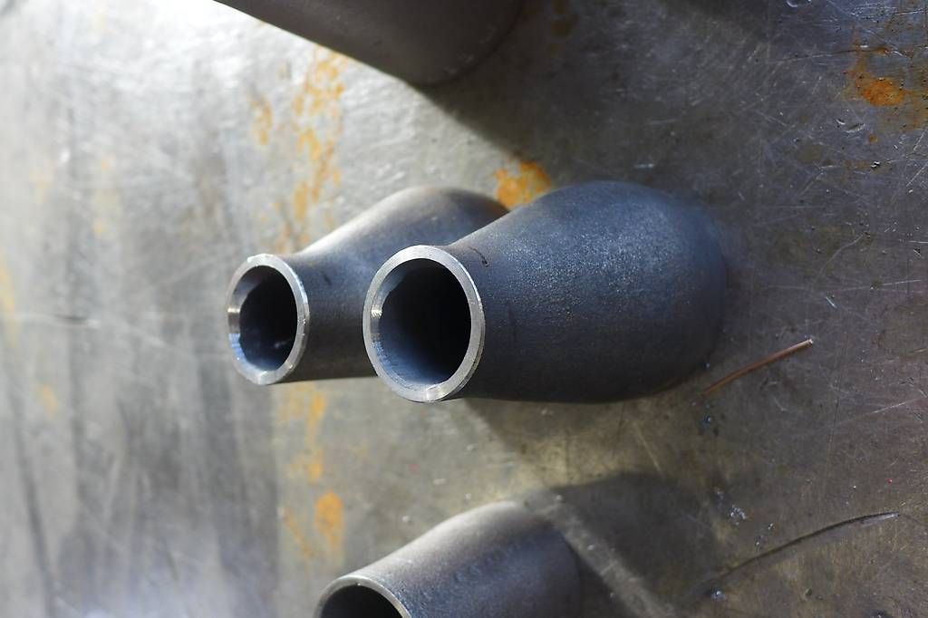 Altro per industria metallurgica: Rohrbogen+Reduktionen Stahl – Usato da Frenkendorf venduto da 3dt_wp8v 4