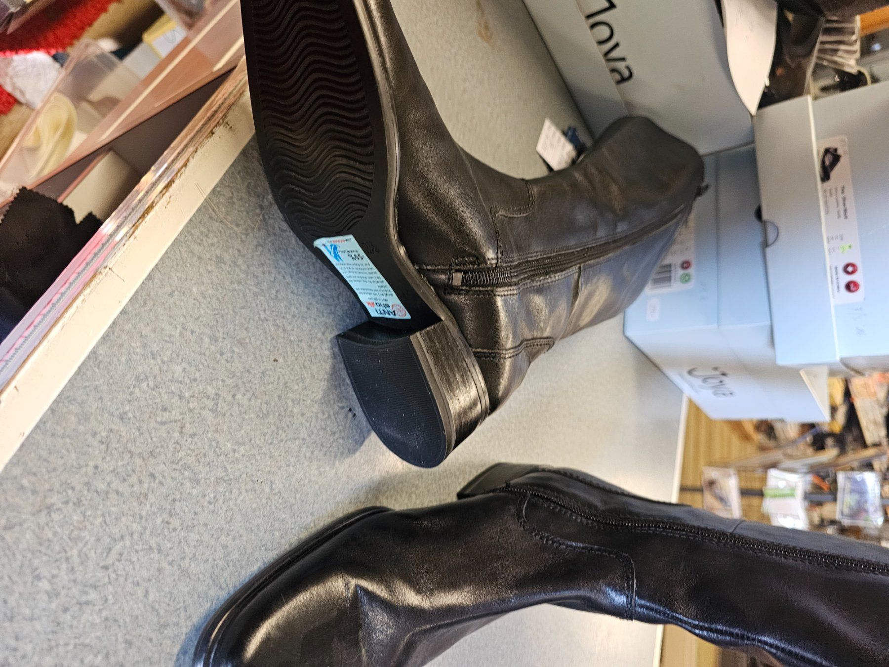 Damenschuhe: Damenschuh – Neu und originalverpackt aus Möhlin von Highwaytom 3