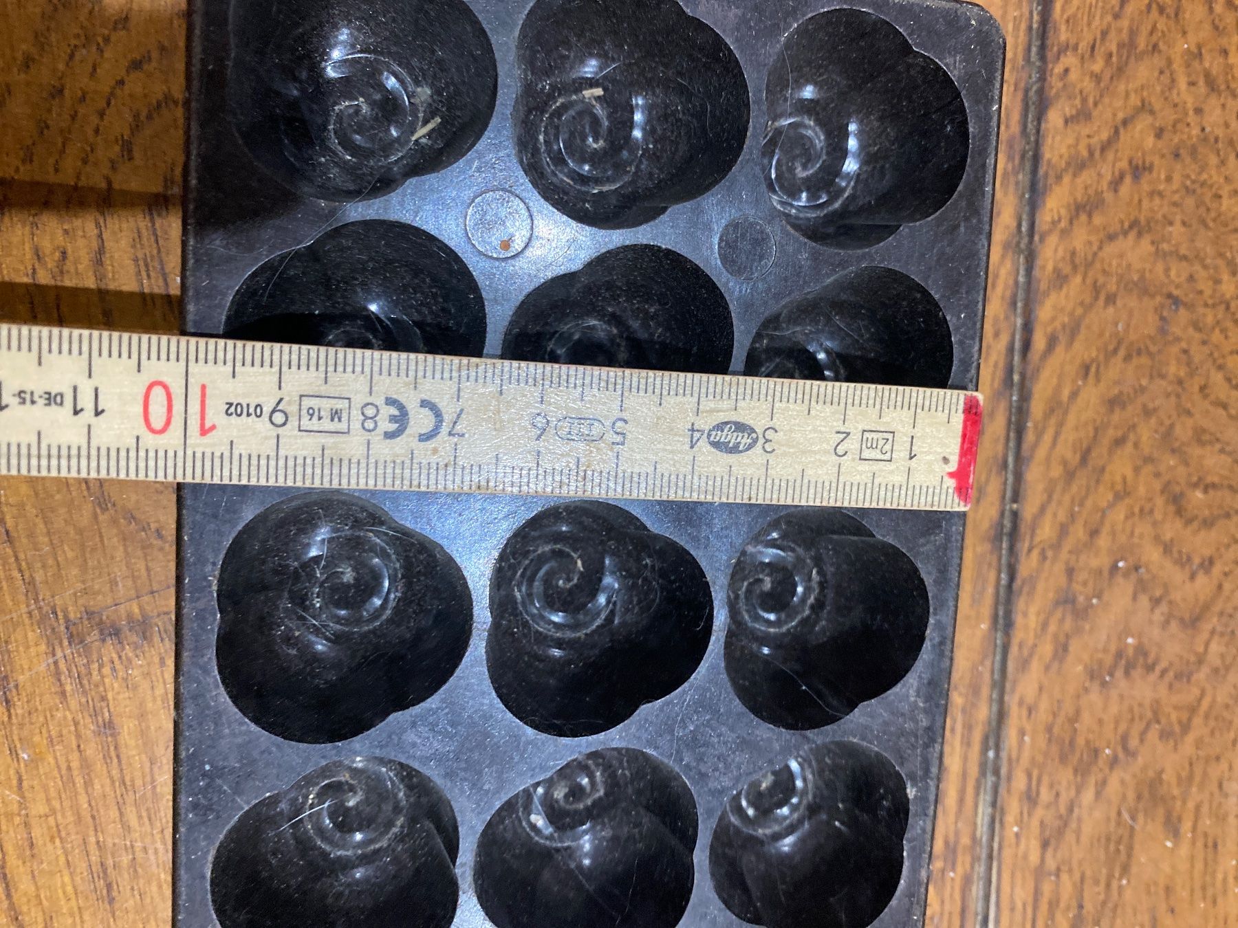 Backformen: Moule chocolat schokoladenform Bakélite praline – Gebraucht aus Lajoux JU von Briard0 2