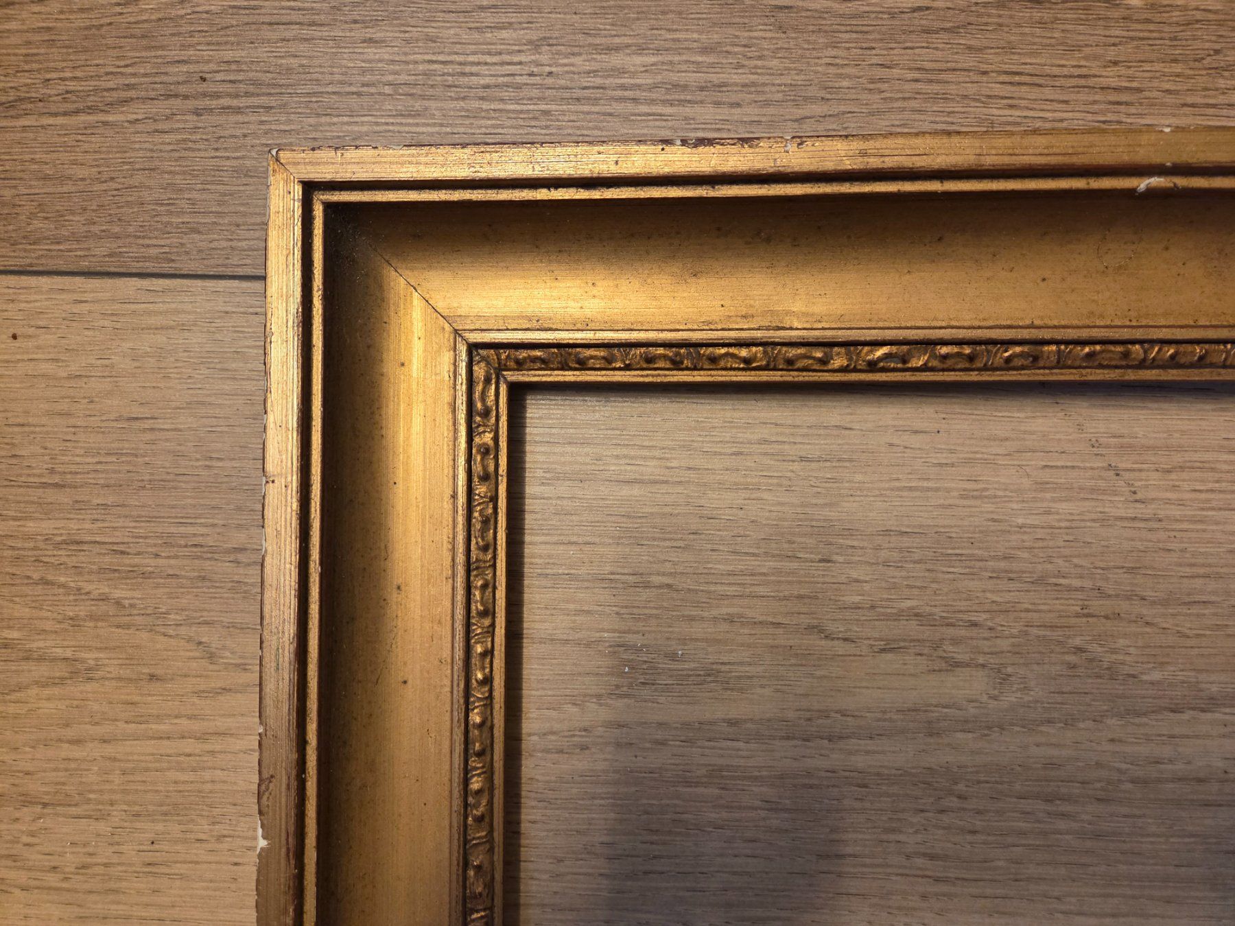 Dipinti: cadre bronze, décor de perles dimensions 57x48 cm – Usato da Lausanne venduto da leneko 1