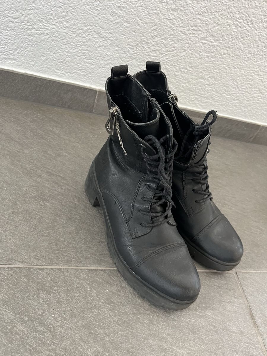 Scarpe da donna: Stiefel – Usato da Niedergösgen venduto da rianaa__
