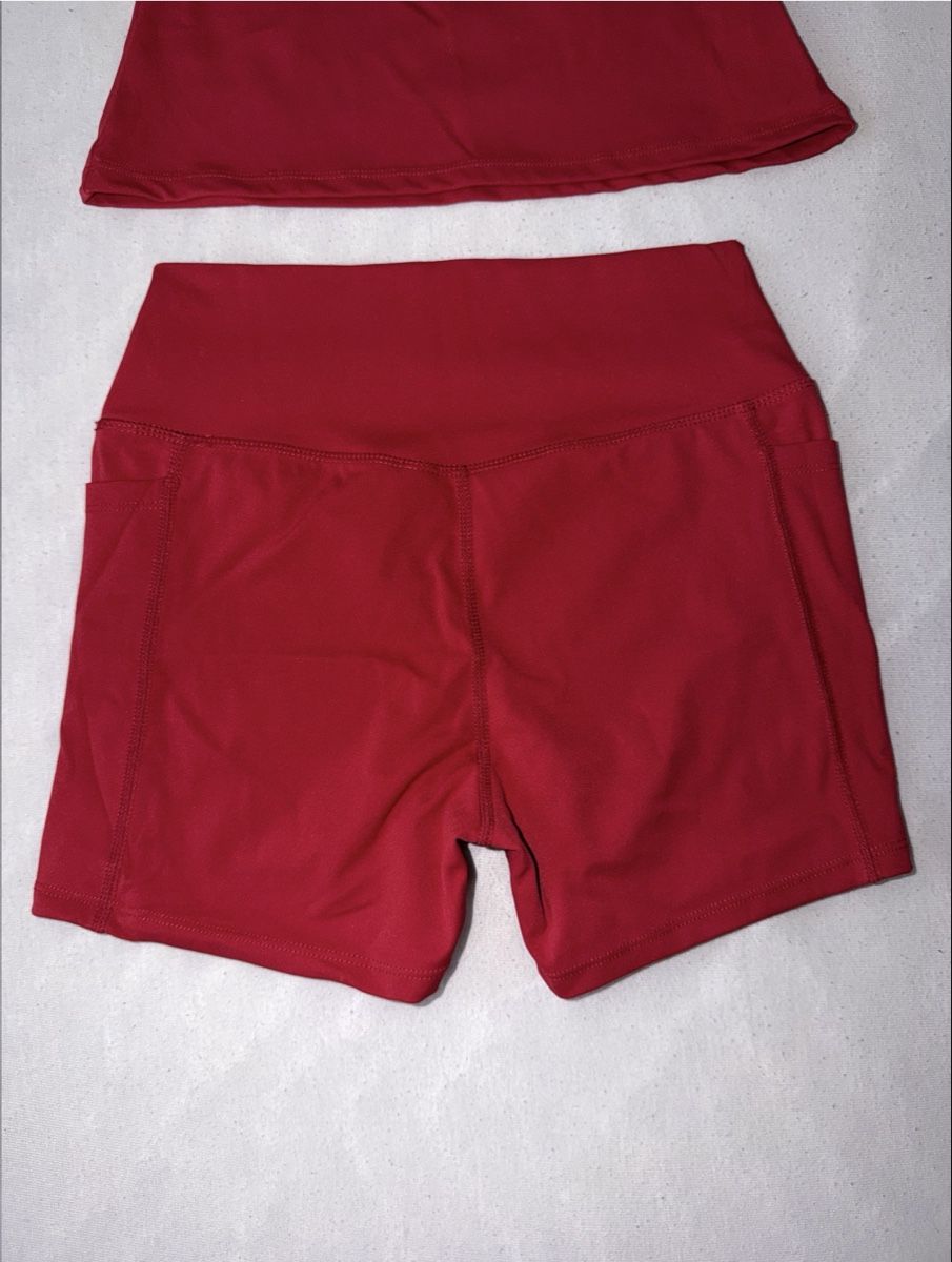 Shein Lotti di vestiti: Sportset zweiteiler rot – Nuovo (secondo la descrizione) da Oftringen venduto da soraia.i 4