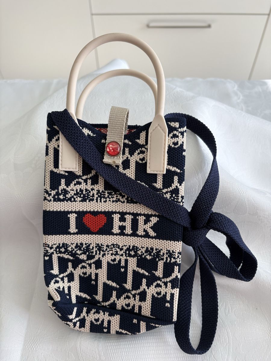 Taschen: Handytasche – Neu (gemäss Beschreibung) aus Schönenberg ZH von Roxana8820