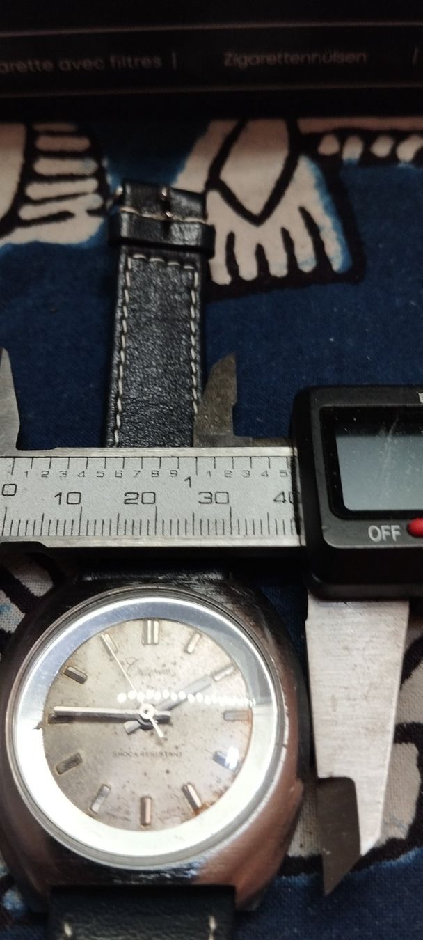 Uhren: Montre criterion – Gebraucht aus La Chaux-de-Fonds von jac_9llg 9