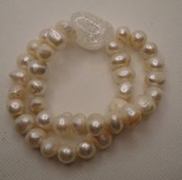 Armband aus SW-Perle Weiss und Bergkristall