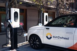 Station de recharge voiture bidirectionnelle sun2wheel