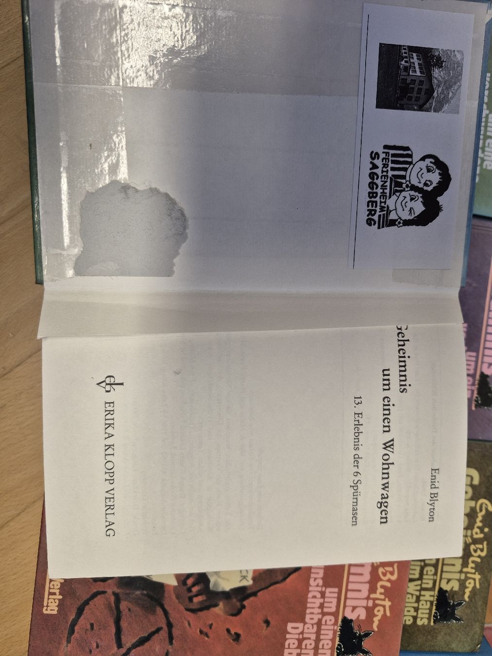 Bücher: Geheimnis um... – Gebraucht aus Glarus von glarneri 2