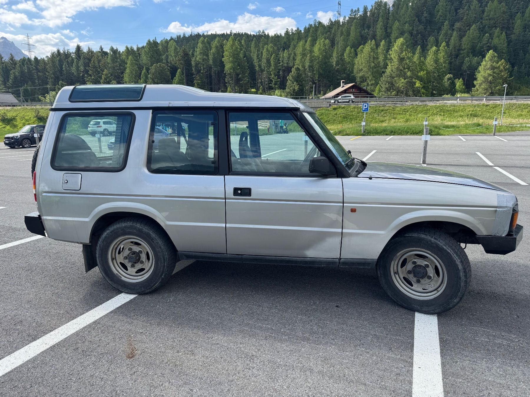 Land Rover Automobili: Land Rover Discovery 1 3.5 V8 – Usato da Celerina venduto da R.H.GR 3