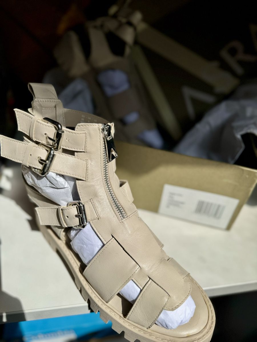 Scarpe da donna: ASTRA Sandalen/ Echtes Leder – Nuovo (secondo la descrizione) da Zollikofen venduto da AureusManus 3