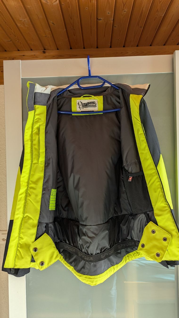 Spyder Jacken: Skijacke Spyder - Grösse 152 – Gebraucht aus Unterentfelden von Baumann78 1