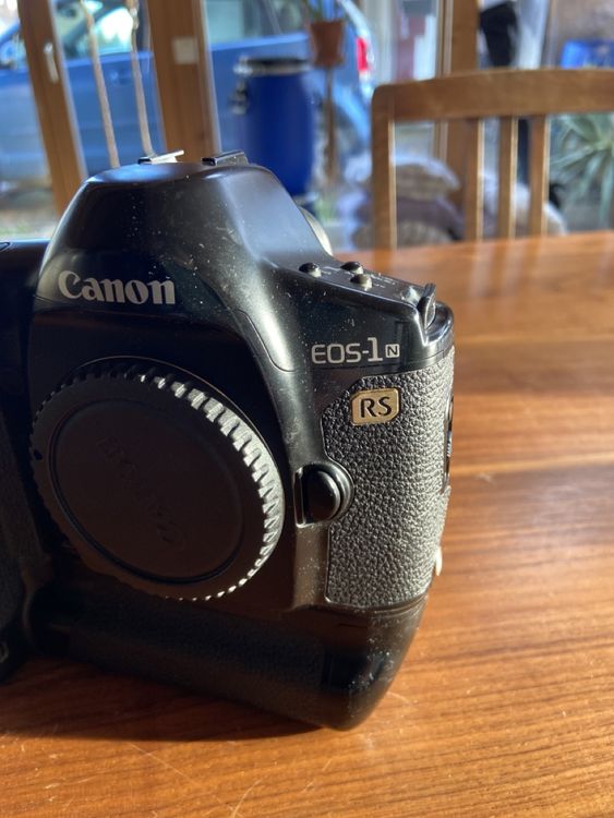 Canon Appareil photo: Canon EOS-1 N RS – D'occasion à Thun par seschmann 1