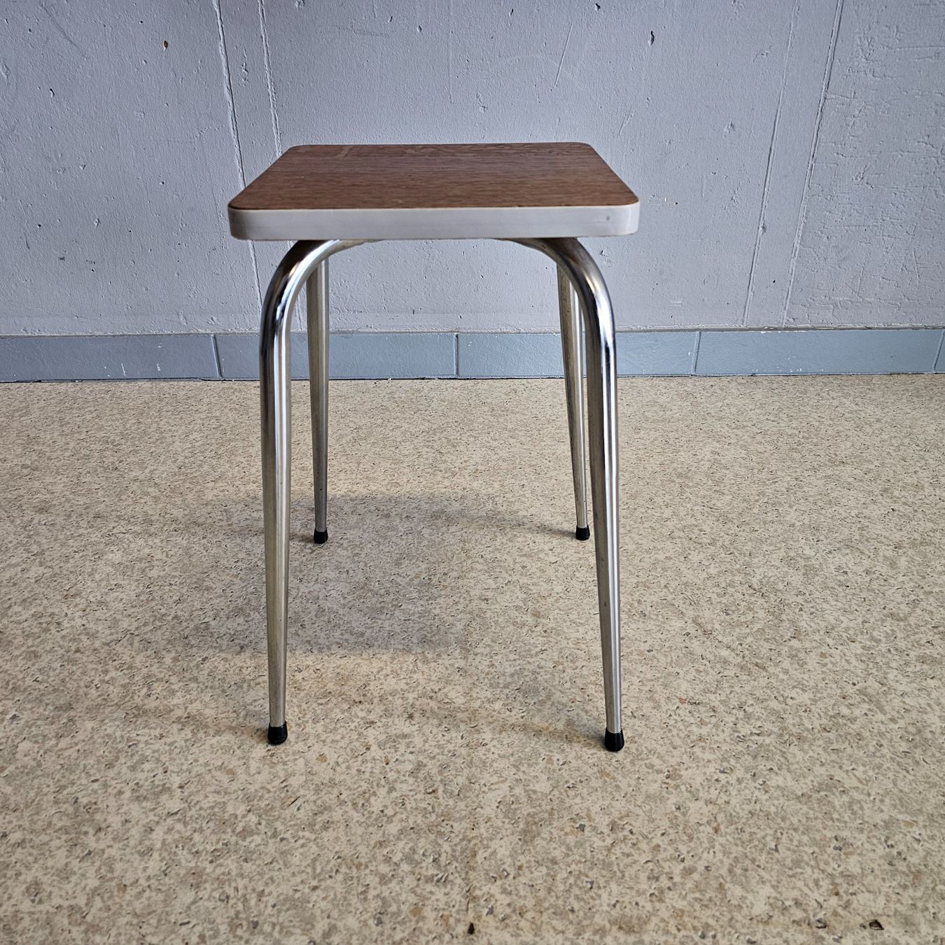 Tabourets: Kelco braun Taburett, Küchenhocker, Hocker, Kitchen Stool – D'occasion à Nottwil par Wondewa-Shop 1