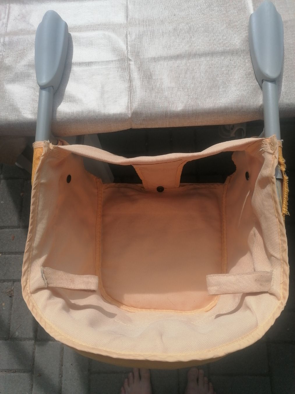 Chicco Seggiolini per auto: Siège pour bébé à fixer sous une table – Difettoso da Icogne venduto da Molfo