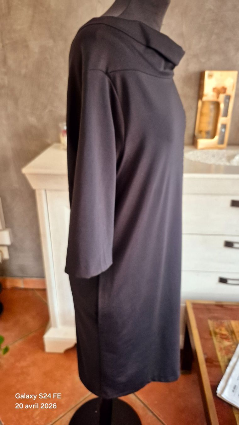 Vestiti: Robe élégante,  antracite. 40 – Usato da Reconvilier venduto da something4you 1