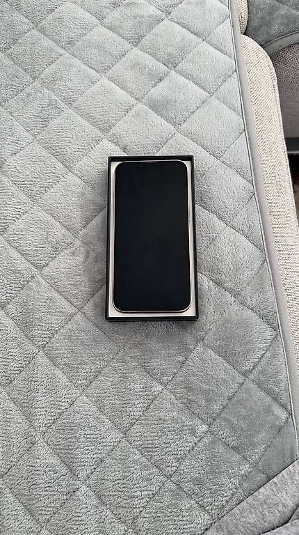 Telefoni cellulari / Smartphones: Iphone 13 pro 1 Tb  – Usato da Oberentfelden venduto da ned_f9l2