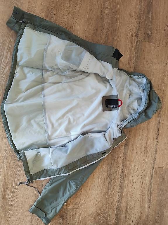 Vestes: Didriksons Regenjacke M – D'occasion à Flüelen par pri_7p8g 2