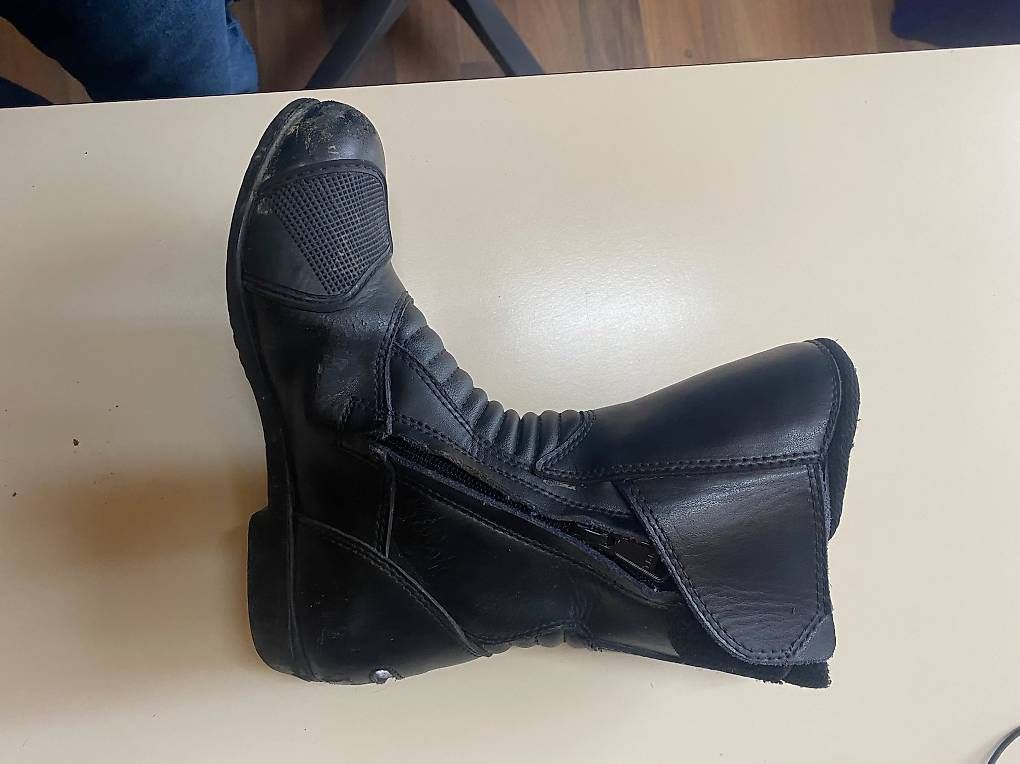 Scarpe per ragazzi: Töffstiefel für Kinder – Usato da Gersau venduto da california_3 2