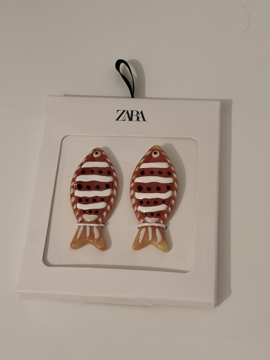 Orecchini pendenti & Orecchini a lobo: Zara Fish Earrings - NEW – Nuovo e nell'imballaggio originale da Zug venduto da Tetiana_Pereira