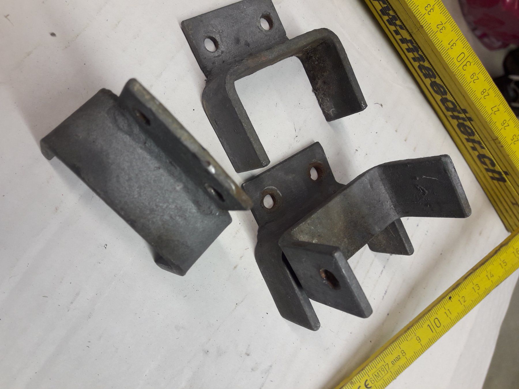 Supporti a parete: Zaunlattenhalter – Usato da Beringen venduto da Hexe78 1
