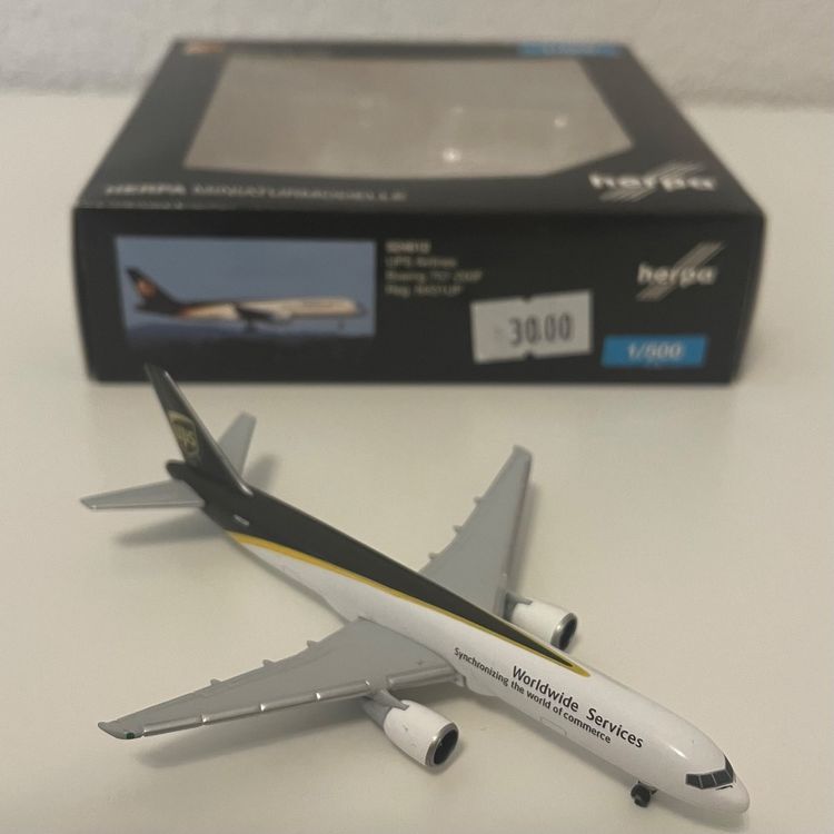 Herpa Boeing 727-200F UPS Airlines – Maquette 1:500 – Métal – Collection – Fragile