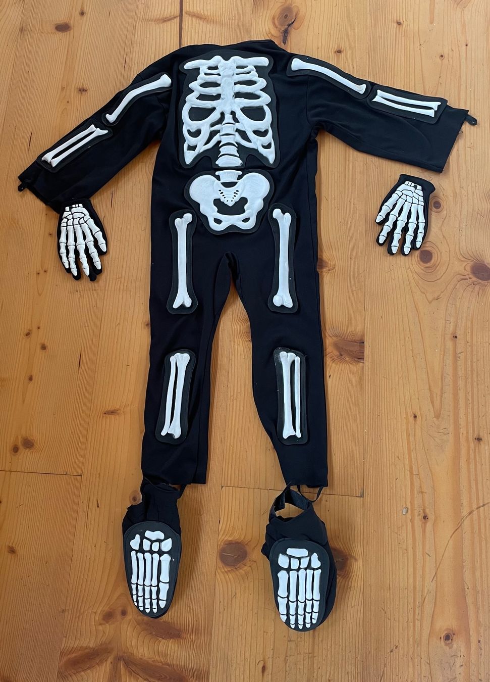 5 Paires De Mains Squelettes En Plastique Réalistes – Décoration Halloween Effrayante – Taille Réelle, Pour Maison, Fêtes, Décors Thématiques - 6