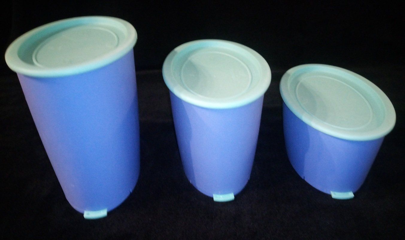 Tupperware Contenitori & Simili: 3 TUPPERWARE Trendsetter Vorratsbehälter in Blau – Usato da Werdenberg venduto da EXA-Secondhand