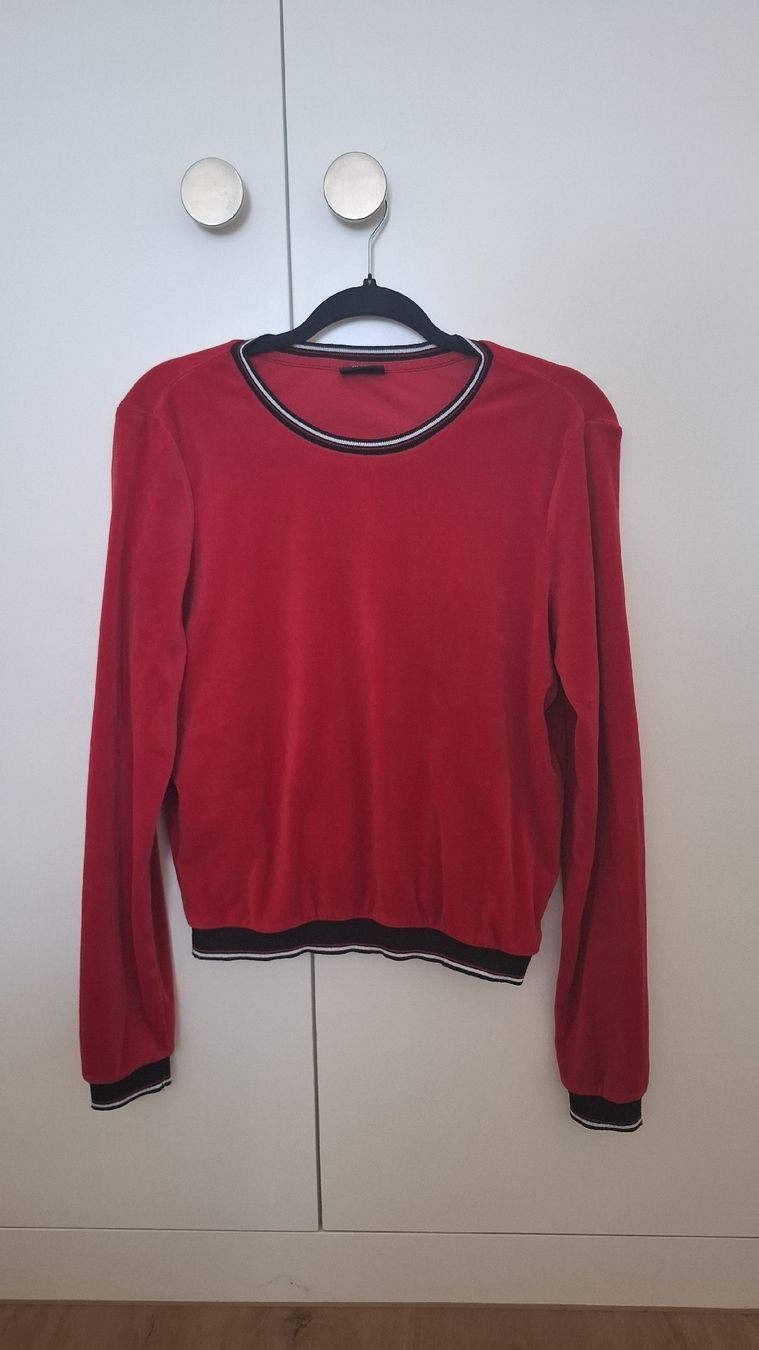 Only Pullover & Sweatshirts: Red Pullover ONLY Size XS/S  – Gebraucht aus Hausen am Albis von ann_2kkx
