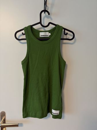 Grünes Tank Top Armed Angels