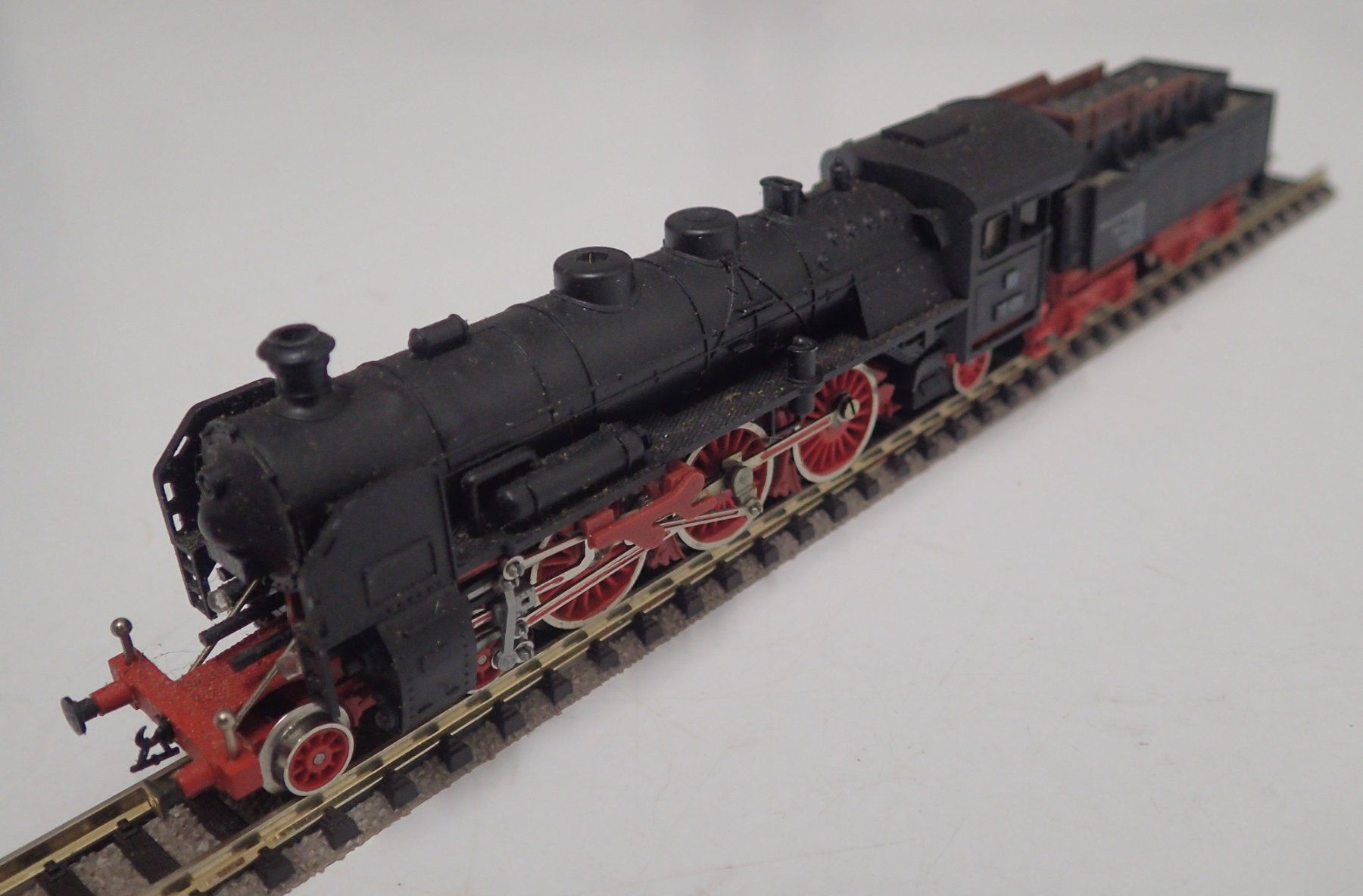 Arnold Modellini di ferrovie: Arnold N - DB Schwarze Dampflok "Pacific" Nr 18 408 – Usato da Lausanne venduto da Biquette6 5