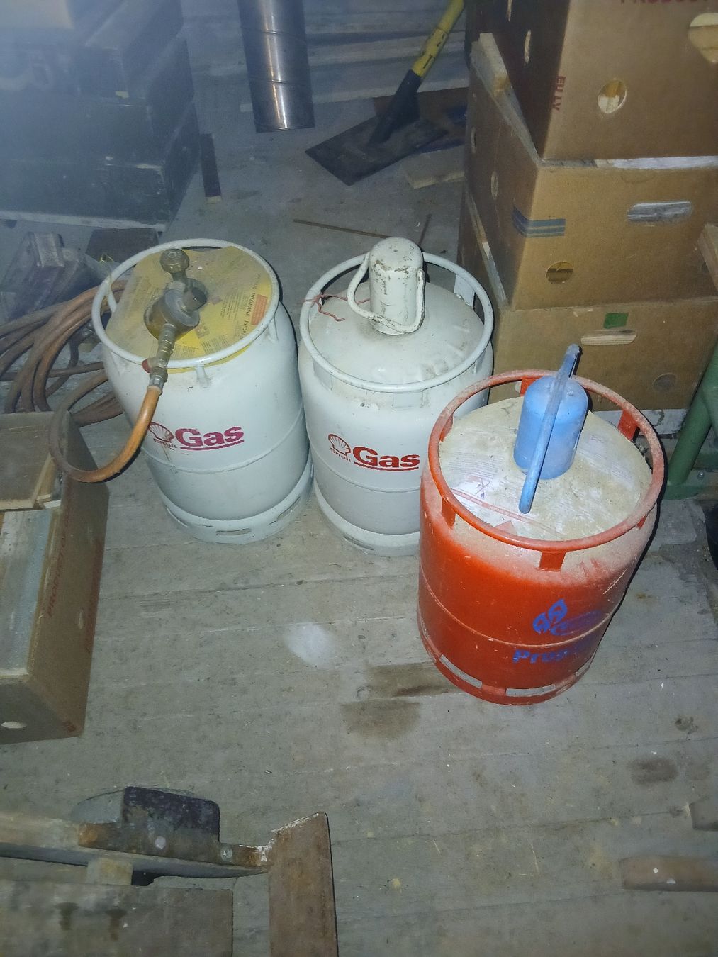 Gas-Geräte & -Technik: 3 Gasflaschen  – Gebraucht aus Heimberg von smi_jl82