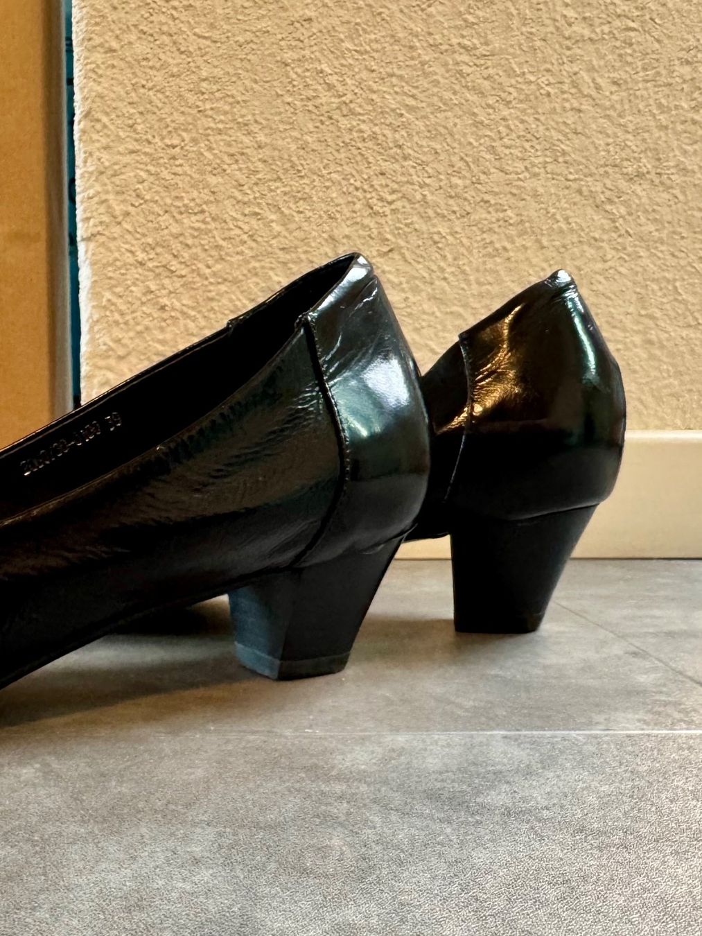 Scarpe da donna: New Polo Elegant Buckled Black Leather Pumps, size 39 – Nuovo e nell'imballaggio originale da Jona venduto da sch_7wfd 3