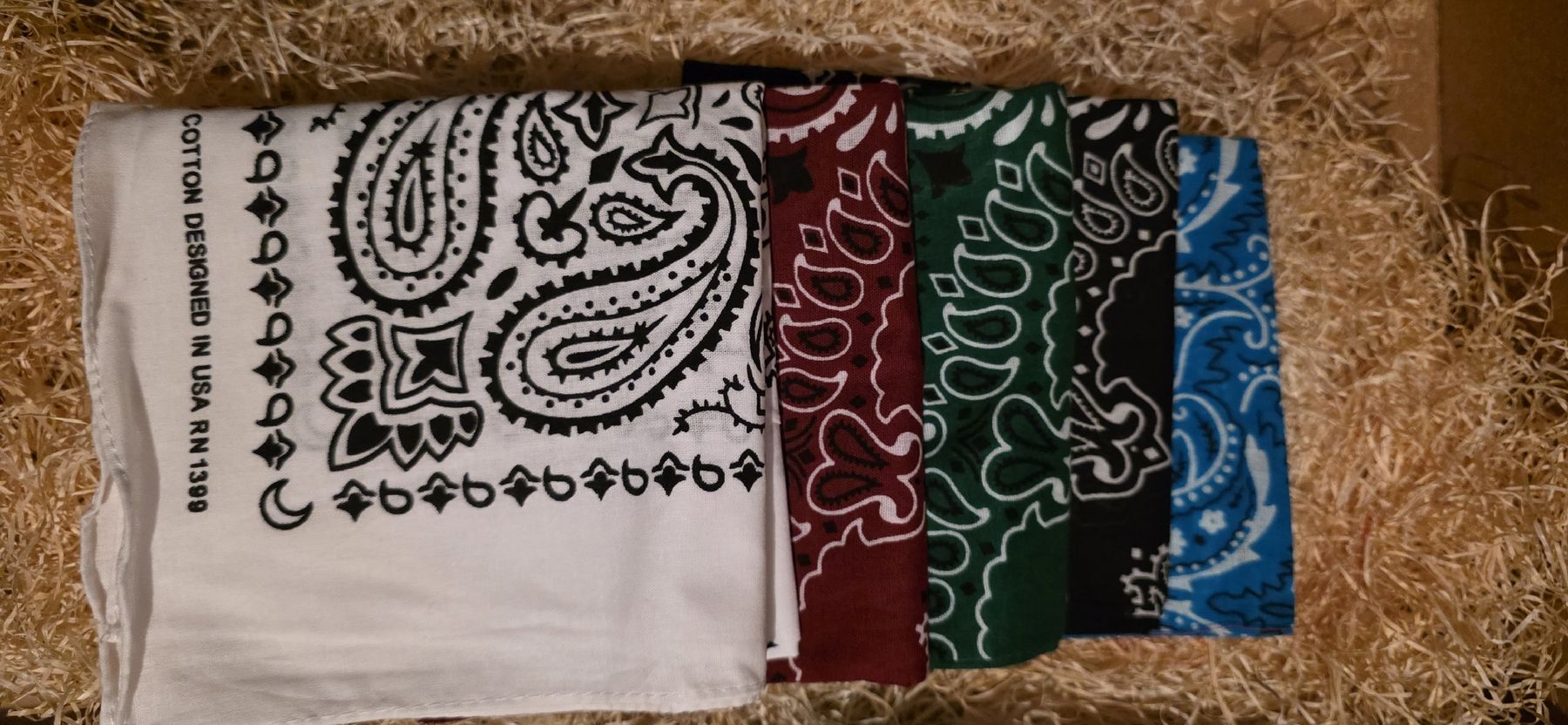 Foulard & Sciarpe: Tashentücher – Nuovo e nell'imballaggio originale da Chur venduto da ACE18