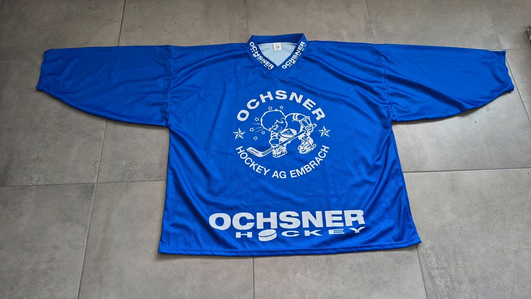 Leibchen & Hosen: Diverse Eishockey Artikel – Gebraucht aus Rain von redman77 8