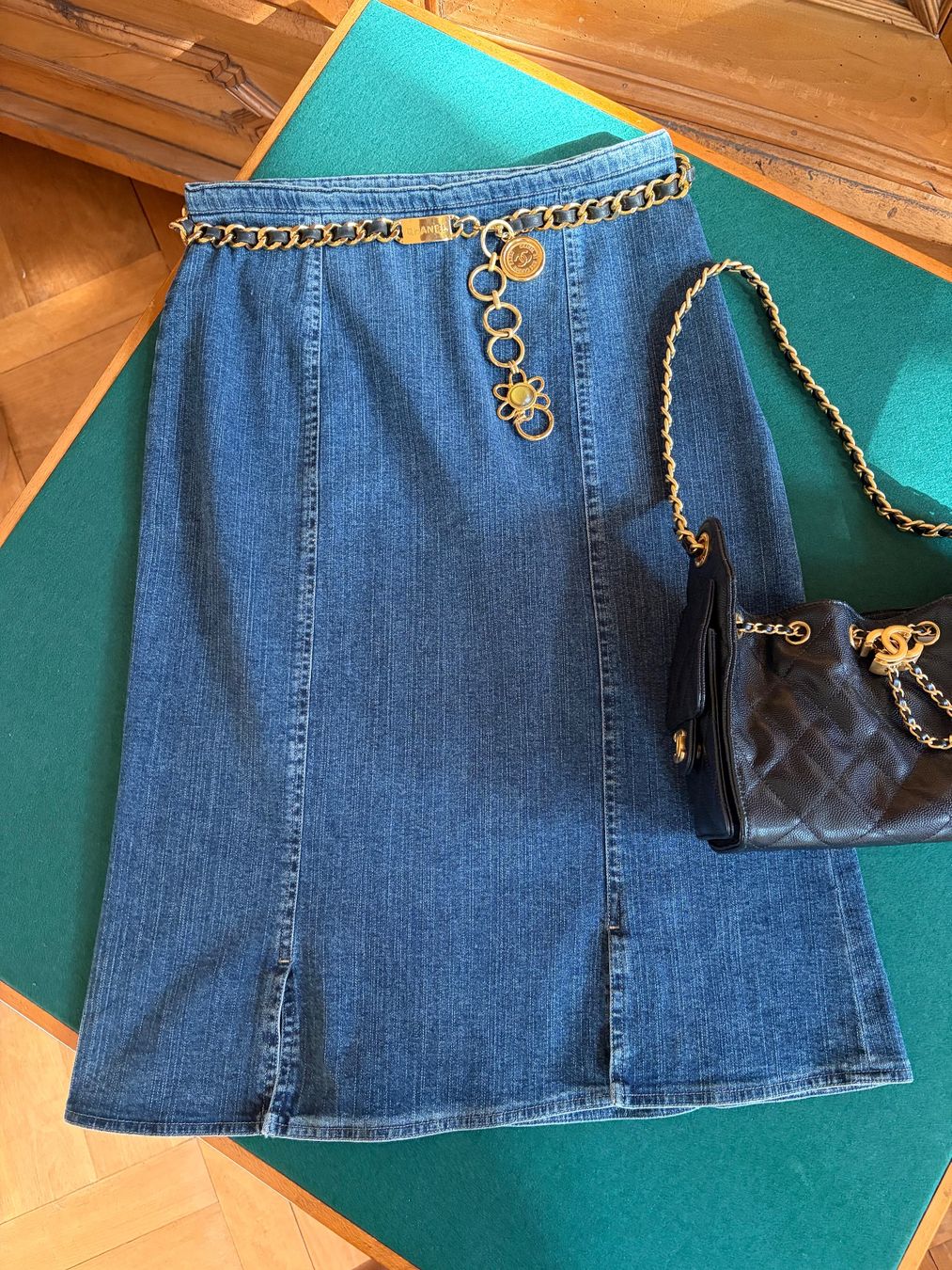 Madeleine Gonne: MADELEINE Jeansrock Größe: 36DE Farbe: Hellblau – Usato da Interlaken venduto da Bona55 9