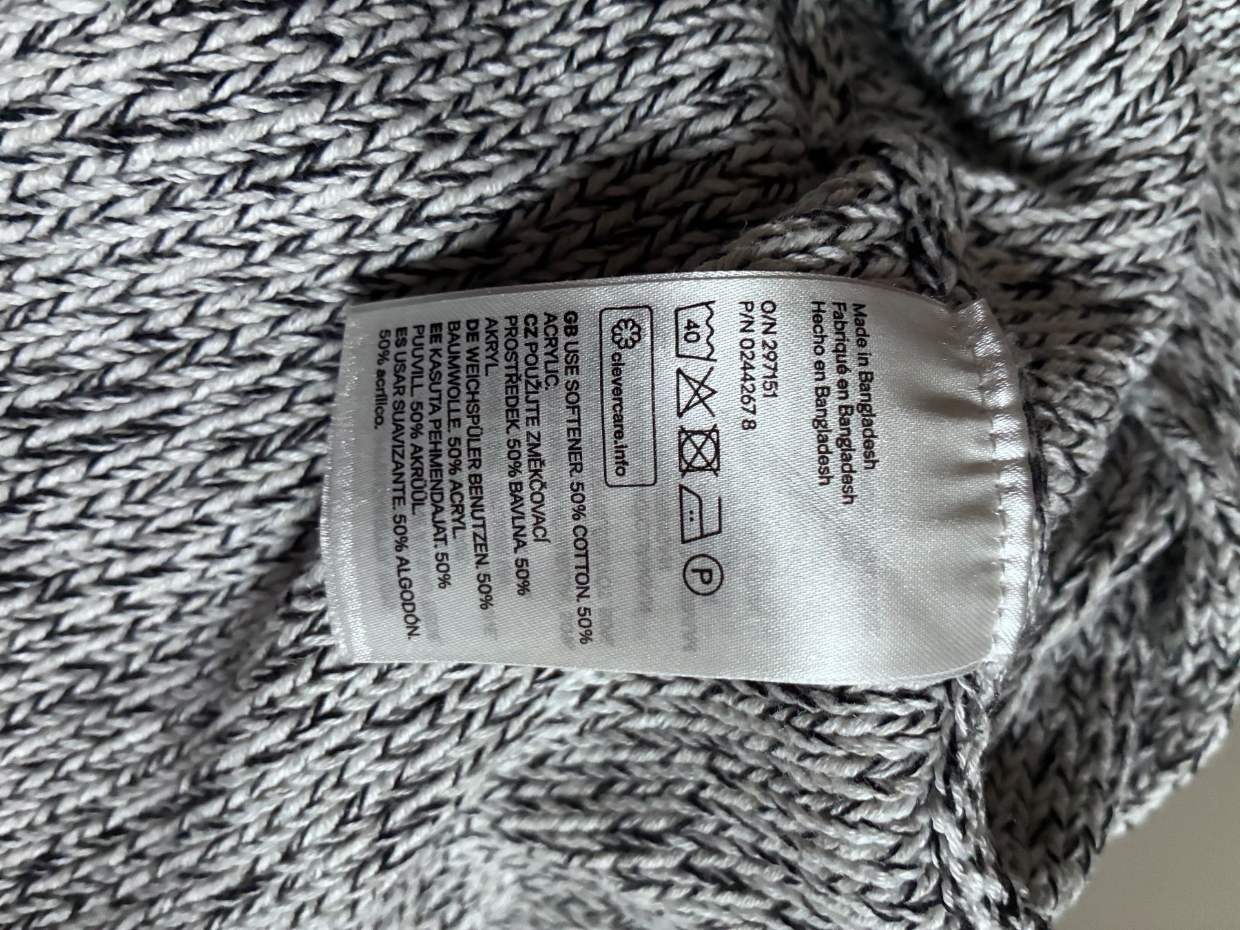H&M Pulls & Sweat-shirts: H&M Basic Grey Speckled Knitted Jumper - Size M – D'occasion à Zürich par and_bbr2 3