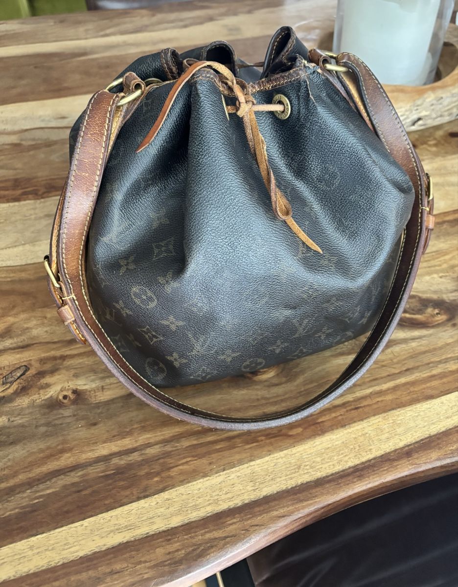 Louis Vuitton Taschen für Damen: Louis Vuitton Noe petit – Gebraucht aus St. Gallen von heartbug 1