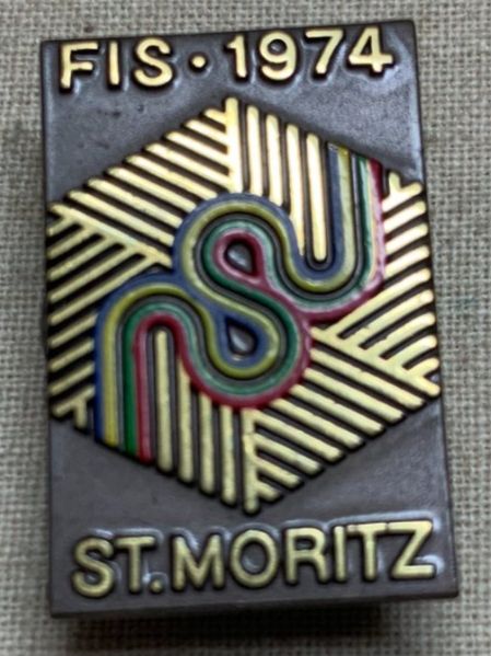Placchette & Badge: Graubunden - St. Moritz - "FIS 1974" – Usato da Sorengo venduto da 74in