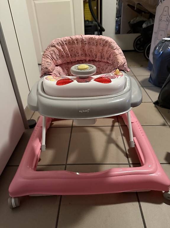 Poussette: Gehfrei Baby – D'occasion à Grüsch par s135