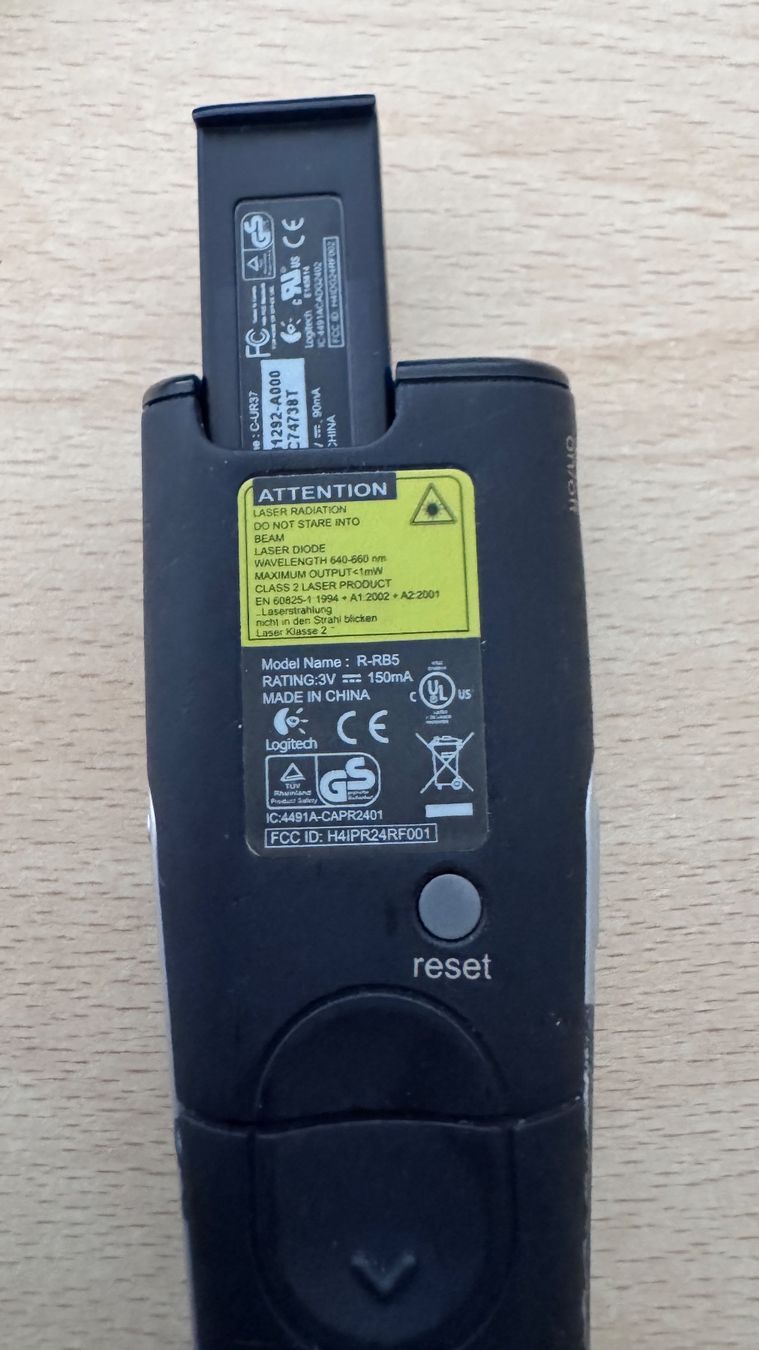 Fernbedienungen: LOGITECH Wireless Laserpointer-Presenter R-RB5 – Gebraucht aus Oberlunkhofen von WAR 6
