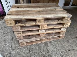 Palletten zu verkaufen