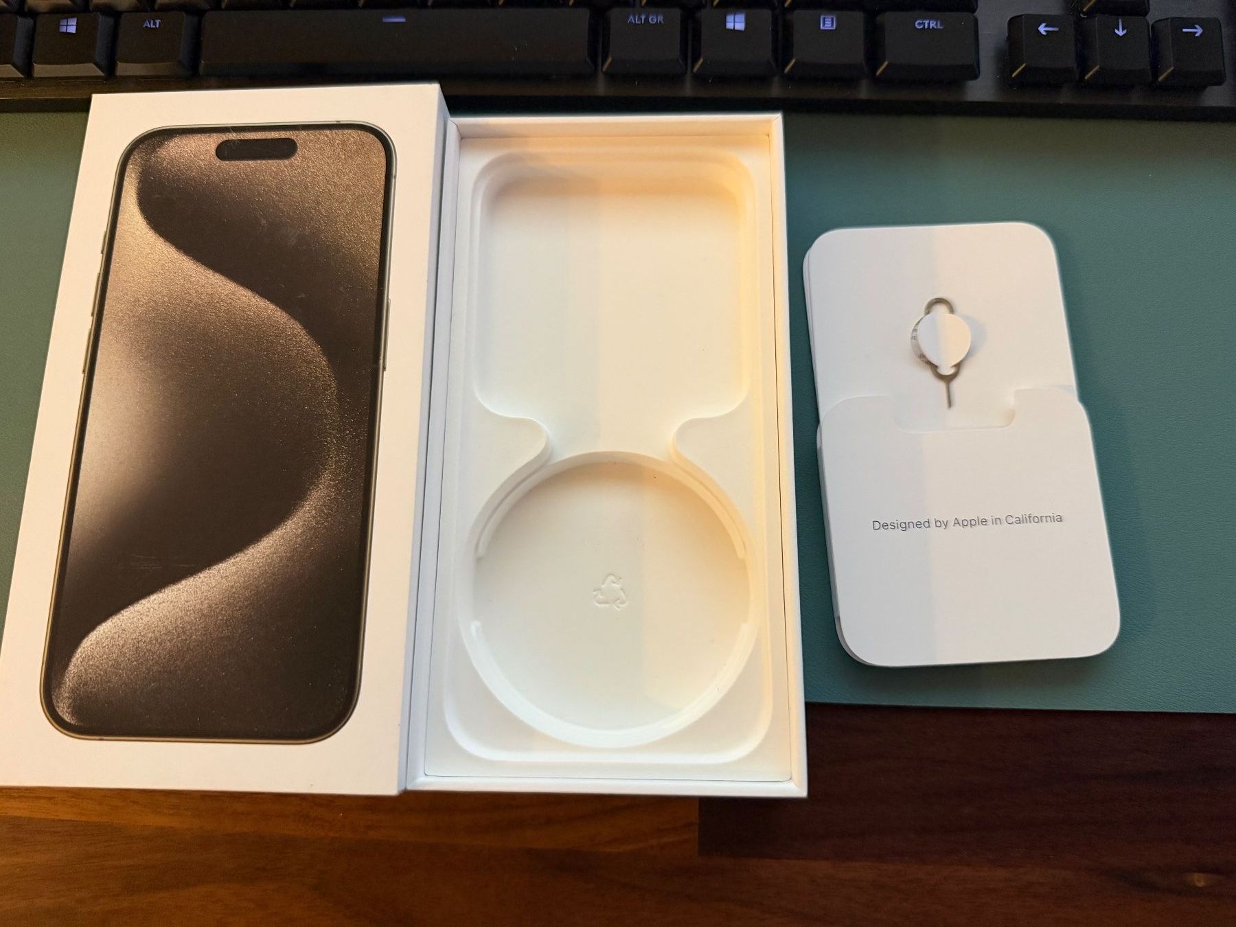 Apple Portables: IPhone 15 Pro 256GB Natural Titanium – D'occasion à Merenschwand par Rakkdos 9