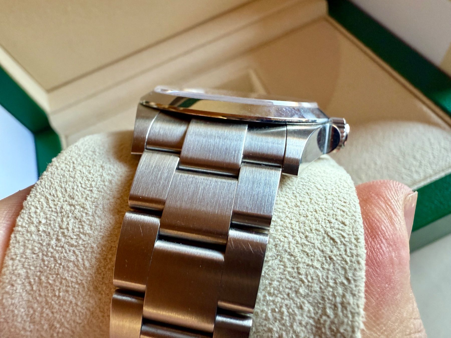 Rolex Orologi: Rolex Air-king Ref. 126900 FULLSET – Usato da Felben-Wellhausen venduto da Hammerhai11 3