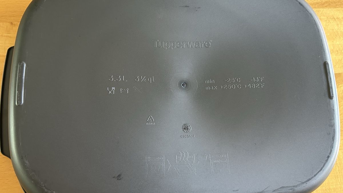 Tupperware Backformen: UltraPro Tupperware 5.7l & 3.3l  – Gebraucht aus Dotzigen von rapunzel03 2