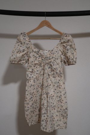 H&M Sommerkleid mit Blumen – Gr. S – Sehr guter Zustand