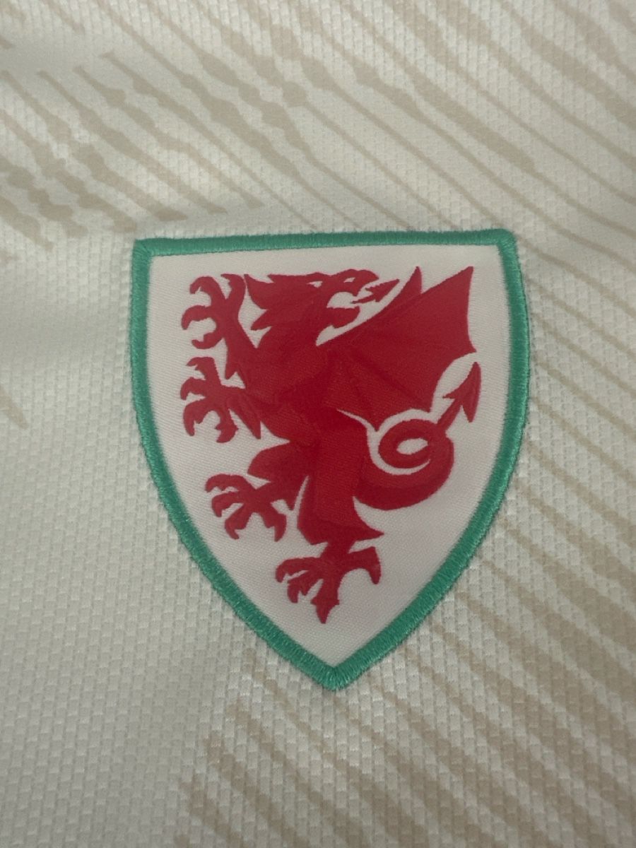 Adidas Canottiere & Pantaloni: Wales Jersey 2026 Adidas  – Nuovo e nell'imballaggio originale da Oberrieden venduto da jon_5cl2 2