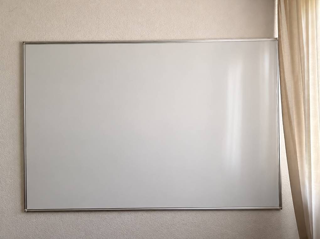 Lavagne: Whiteboard 180cm x 120 cm – Usato da Emmen venduto da cla_vwx9